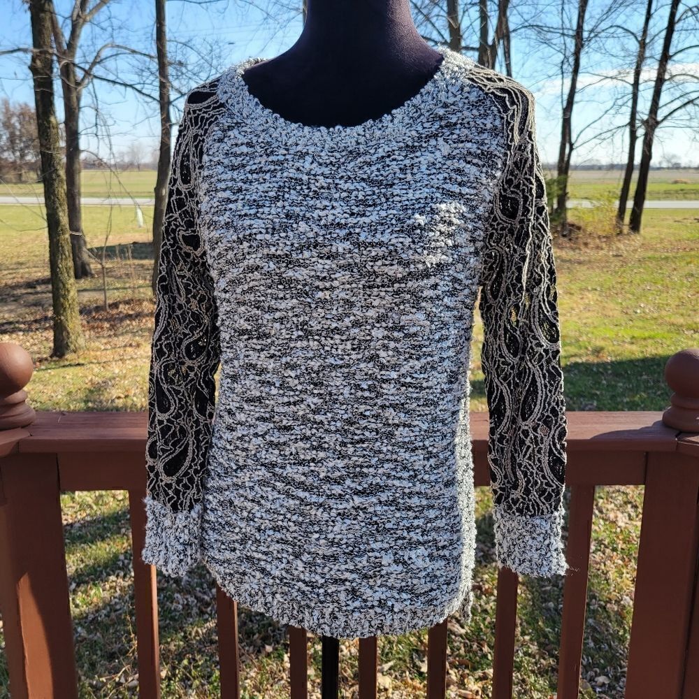 Anthropologie Escio Women's Black Ivory Long Lace Sleeve Wide Neck Sweater Sz S
